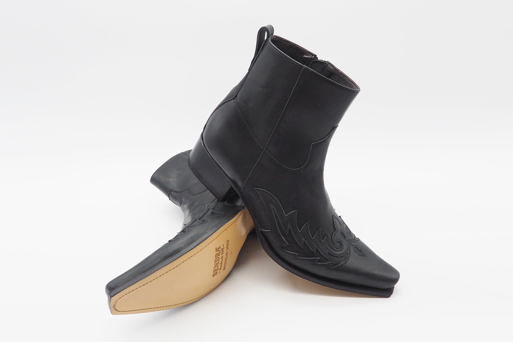 Raffinierter Herren Western-Boots aus Glattleder in Schwarz - Absatz 4cm Herren Stiefeletten Sendra