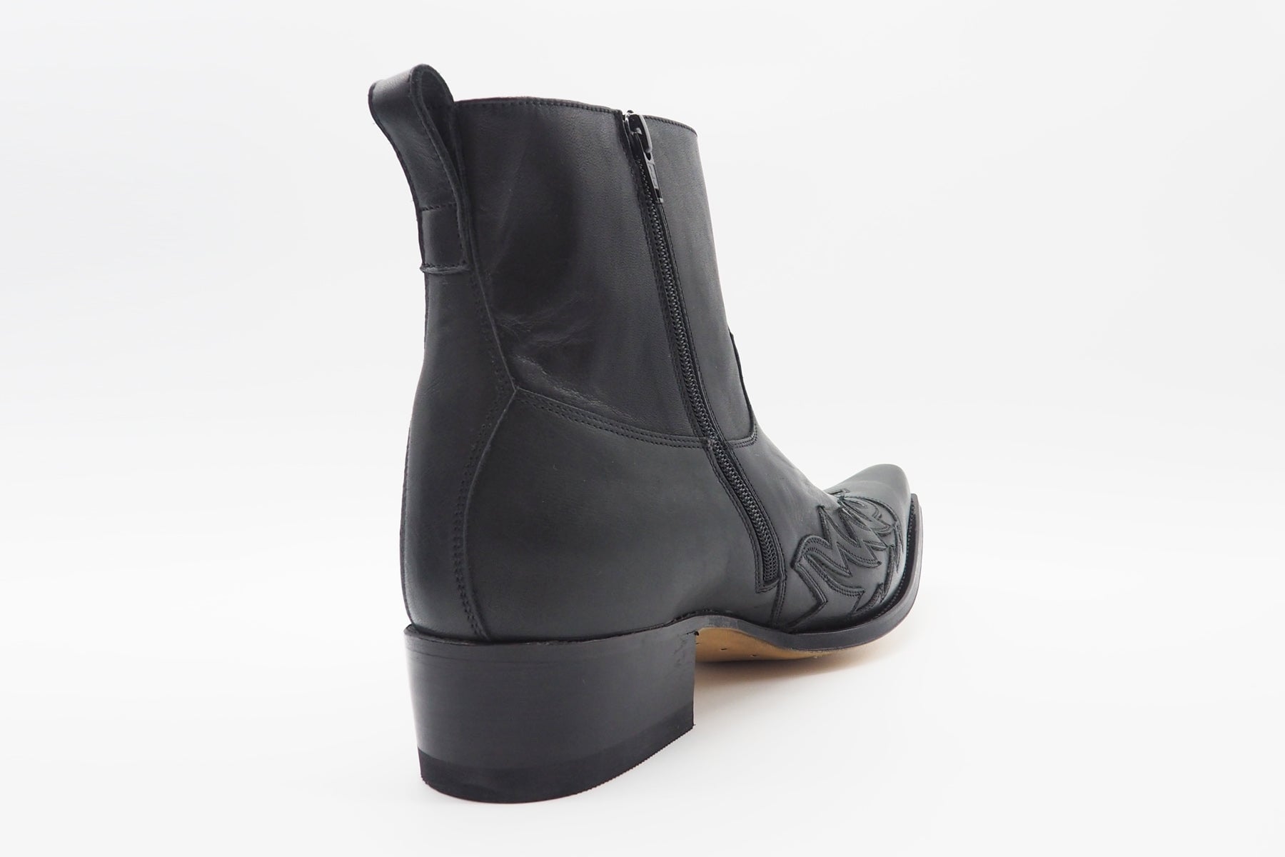 Raffinierter Herren Western-Boots aus Glattleder in Schwarz - Absatz 4cm Herren Stiefeletten Sendra