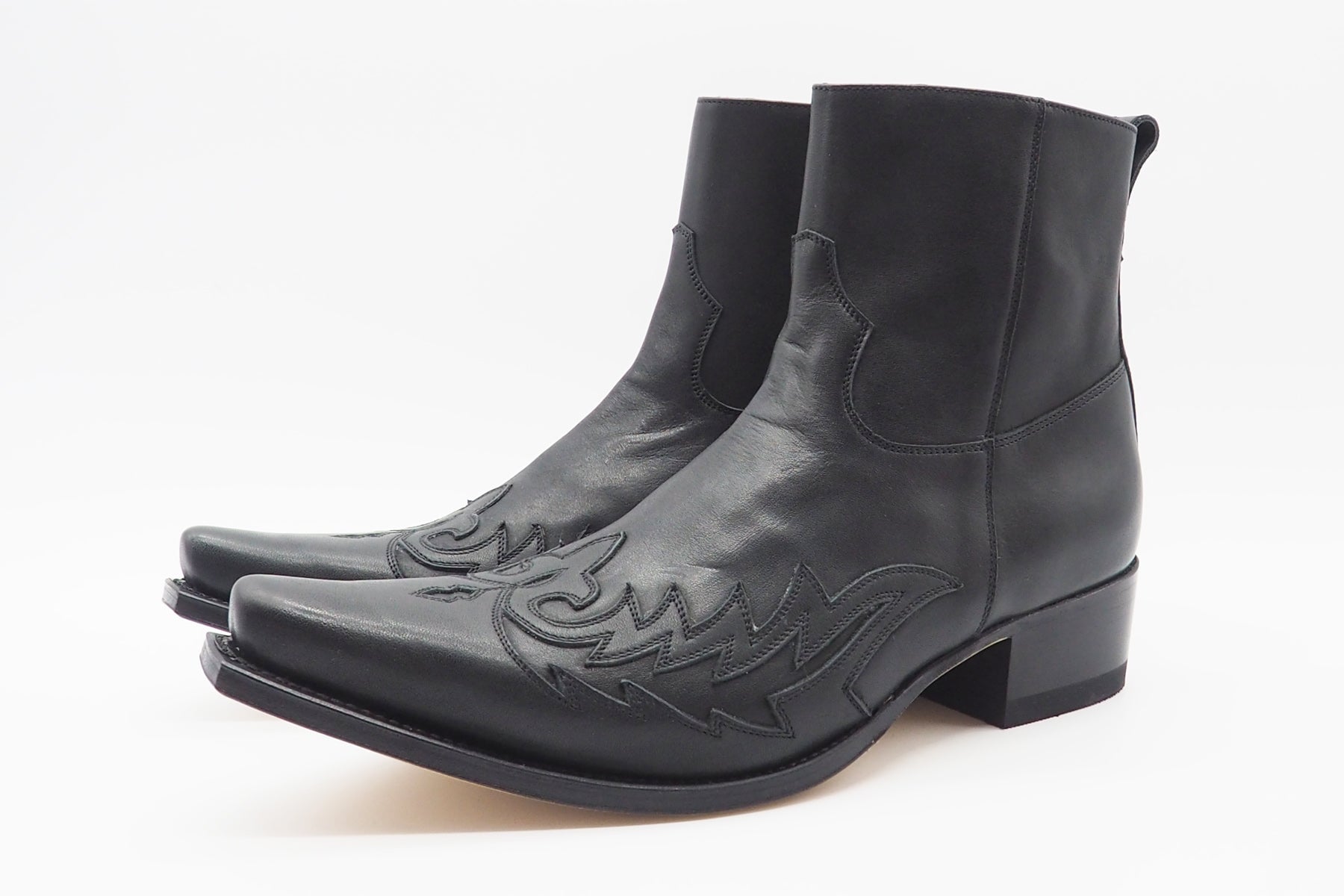 Raffinierter Herren Western-Boots aus Glattleder in Schwarz - Absatz 4cm Herren Stiefeletten Sendra