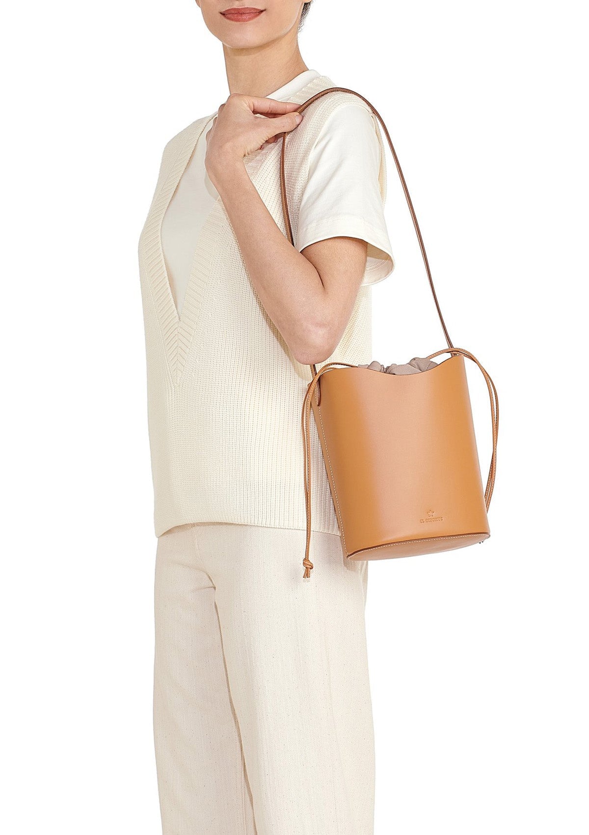 Schultertasche aus Leder in Natural - herausnehmbares Baumwoll-Canvas-Futter mit Kordelzug aus Leder Taschen Crossbody & Schultertaschen Il Bisonte