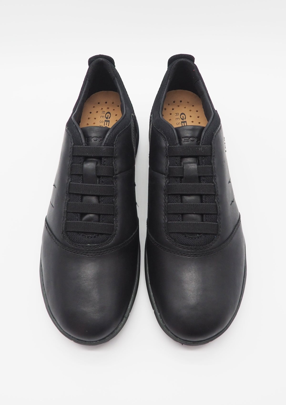 Sportive Herren Slipper aus Glattleder in Schwarz - U52D7B - GORETEX Herren Slipper & Mokassin Geox