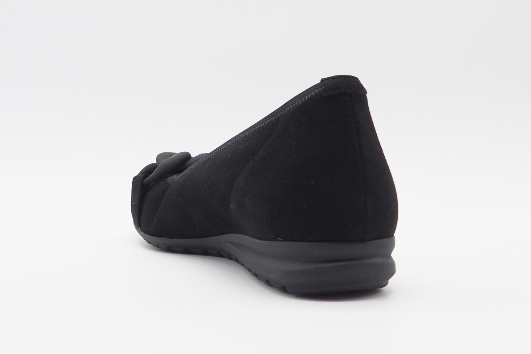 Sportliche Damen Ballerina aus Nubukleder in Schwarz - Absatz 2cm Damen Ballerinas Gabor