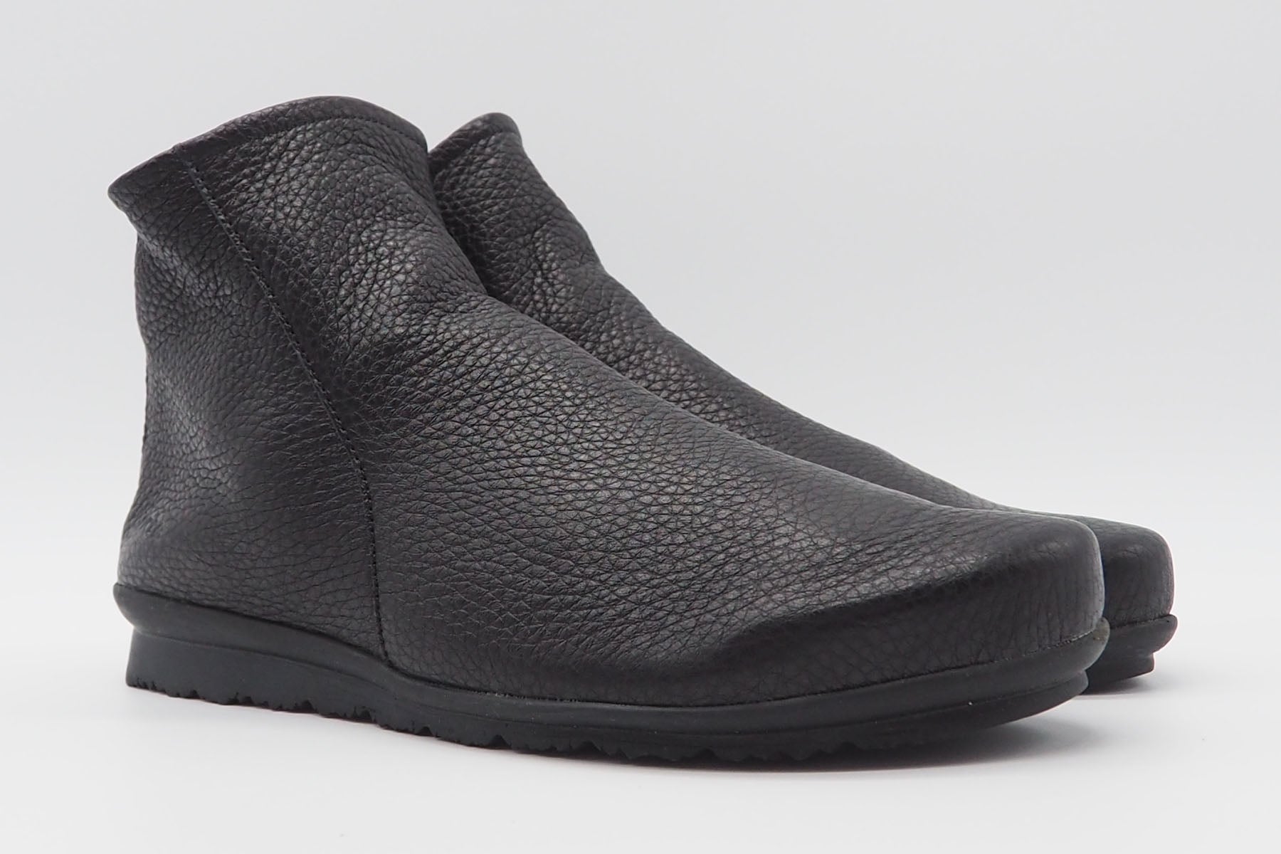 Supersofte Damen Stiefelette aus Hirschleder in Schwarz Damen Stiefeletten Arche