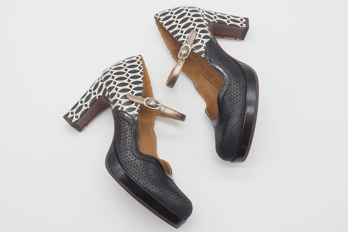 Damen Plateau Pumps mit Ristspange aus Leder in Schwarz und Weiß - Lareto