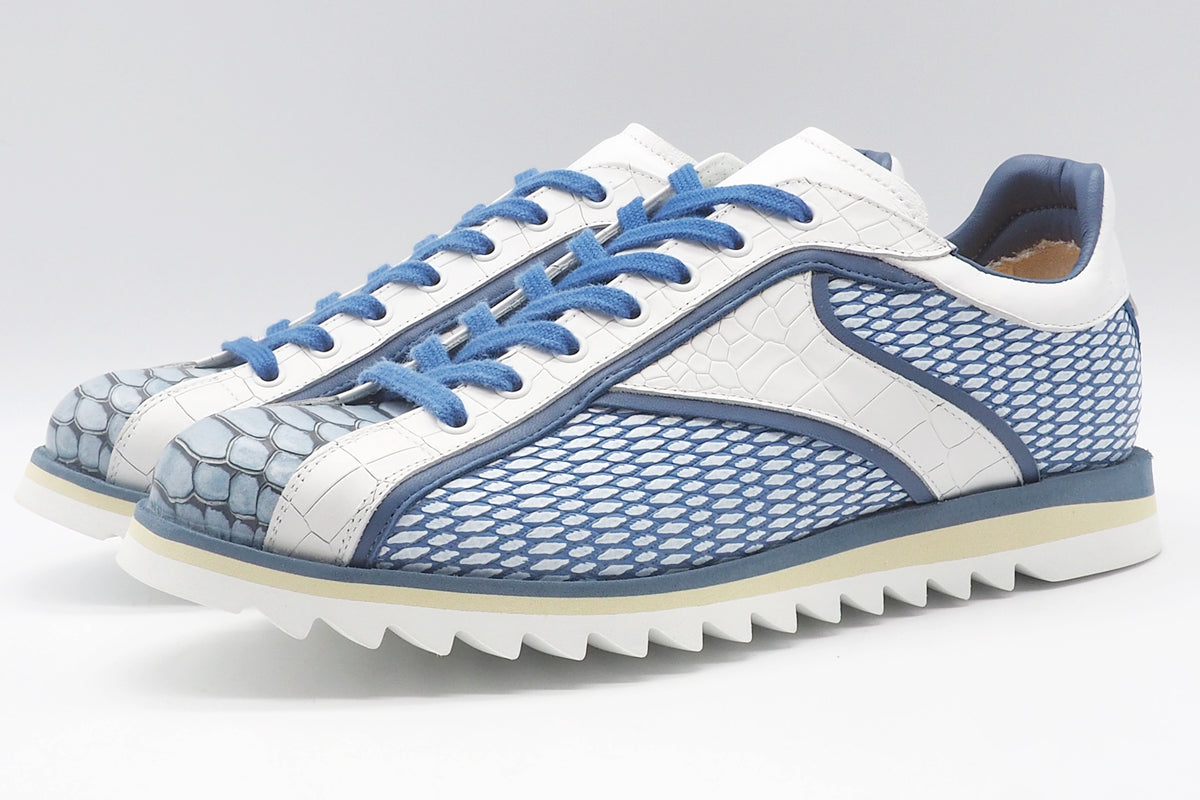 Extravaganter Herren Sneaker aus Leder in Weiß und Royalblau mit edler Prägung