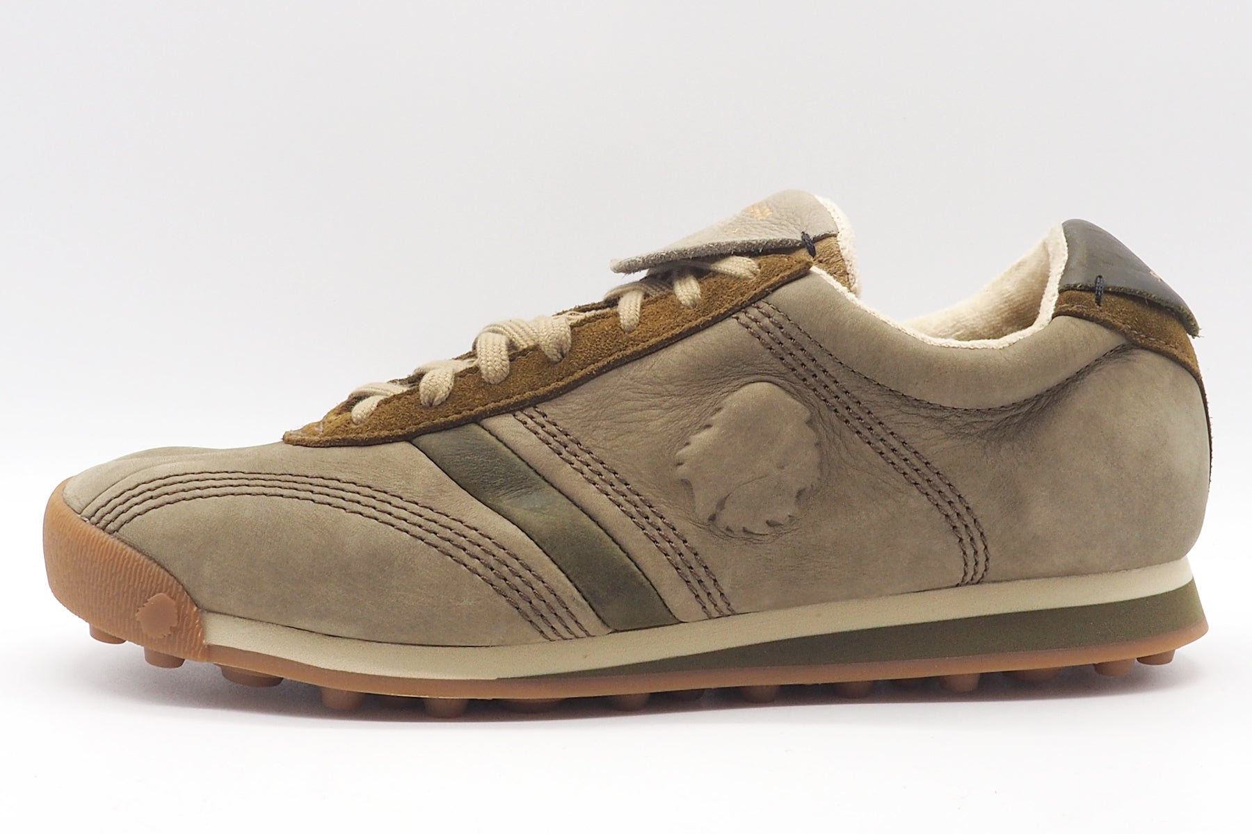 Herren Retro-Sneaker im Soccer-Style aus Nubukleder in Oliv