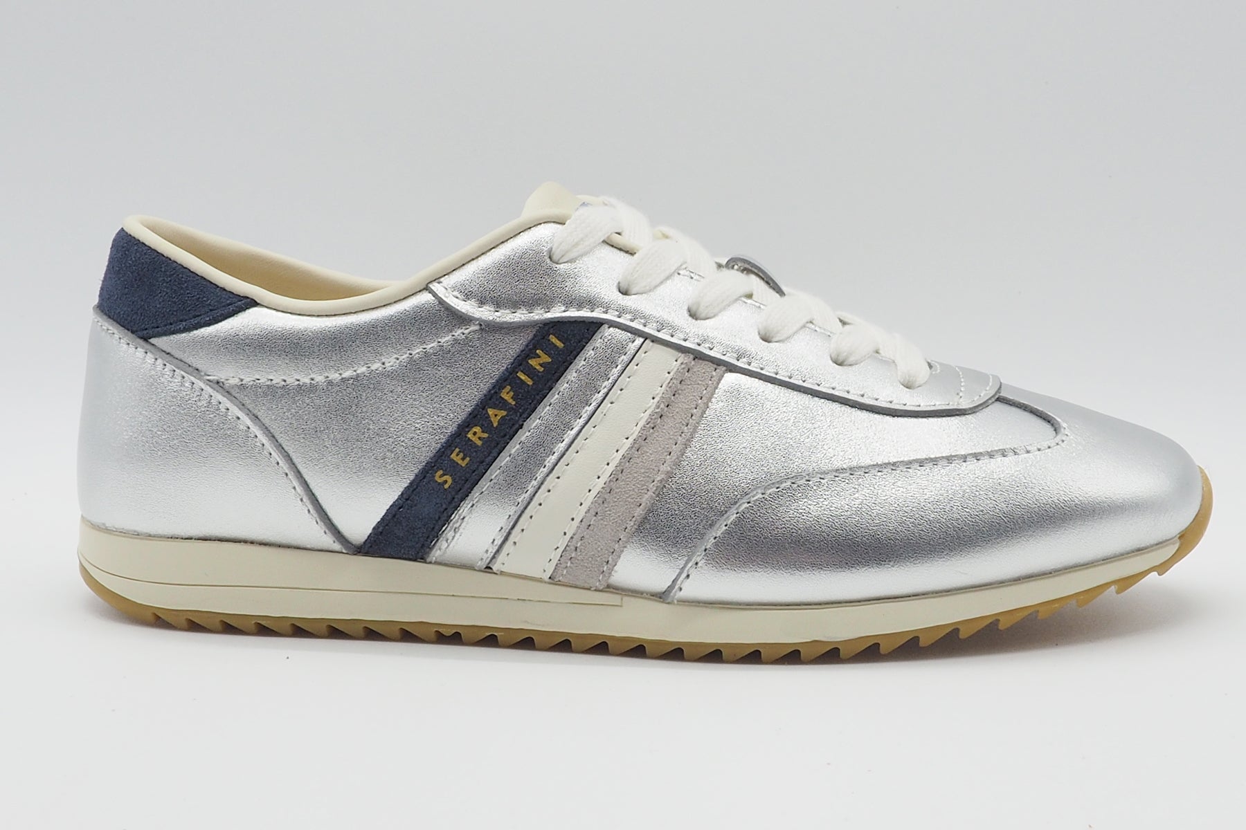 Cooler Damen Sneaker im Retrostil aus Leder in Silber mit Streifen Damen Sneaker Serafini 