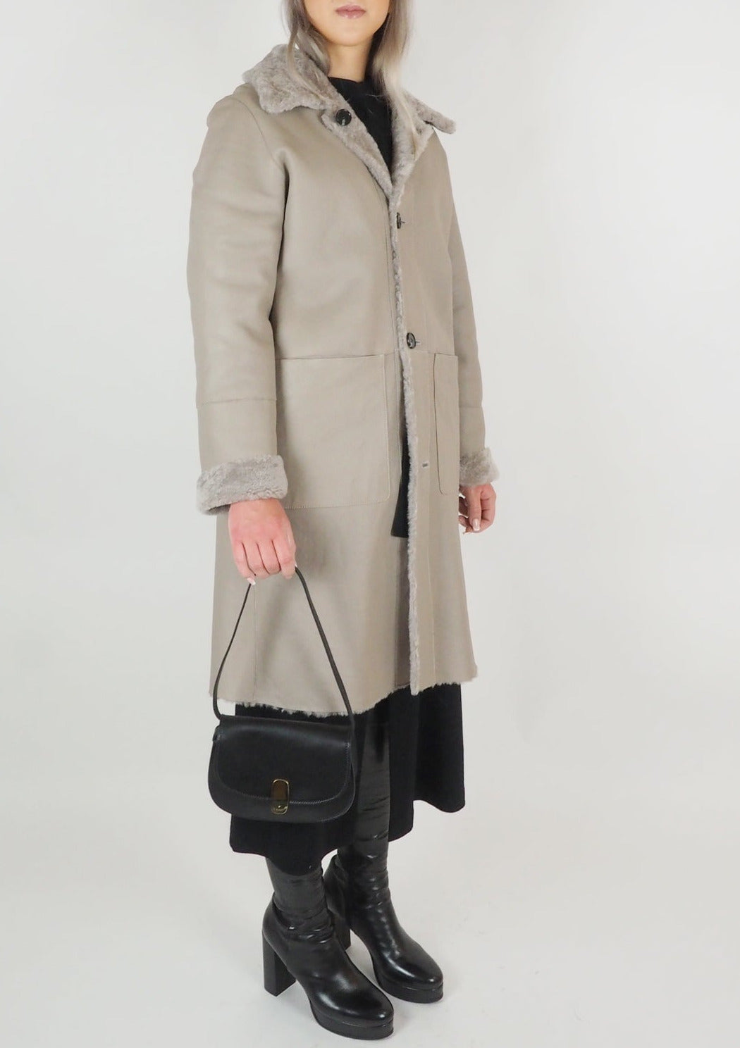 Damemantel aus edlem Lammfell in Tope - zum Wenden - Marta Damen Mantel Benedetta Novi 