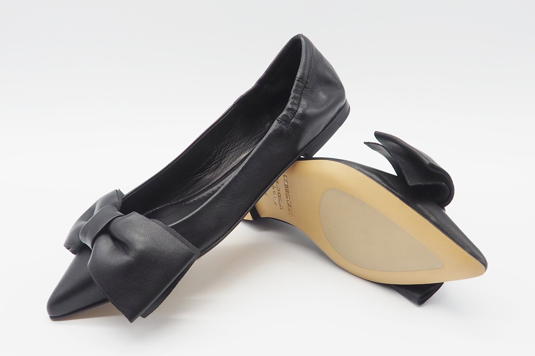 Damen Ballerina aus Leder in Schwarz mit großer Schleife vorne Damen Ballerinas Pomme D'or 