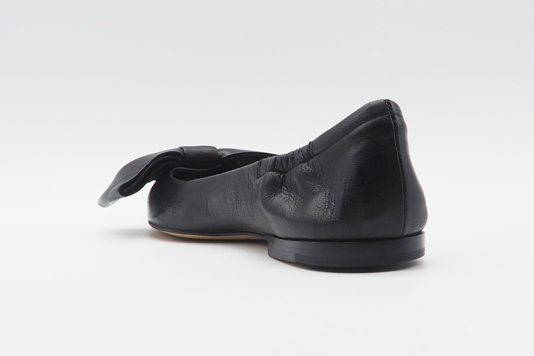 Damen Ballerina aus Leder in Schwarz mit großer Schleife vorne Damen Ballerinas Pomme D'or 