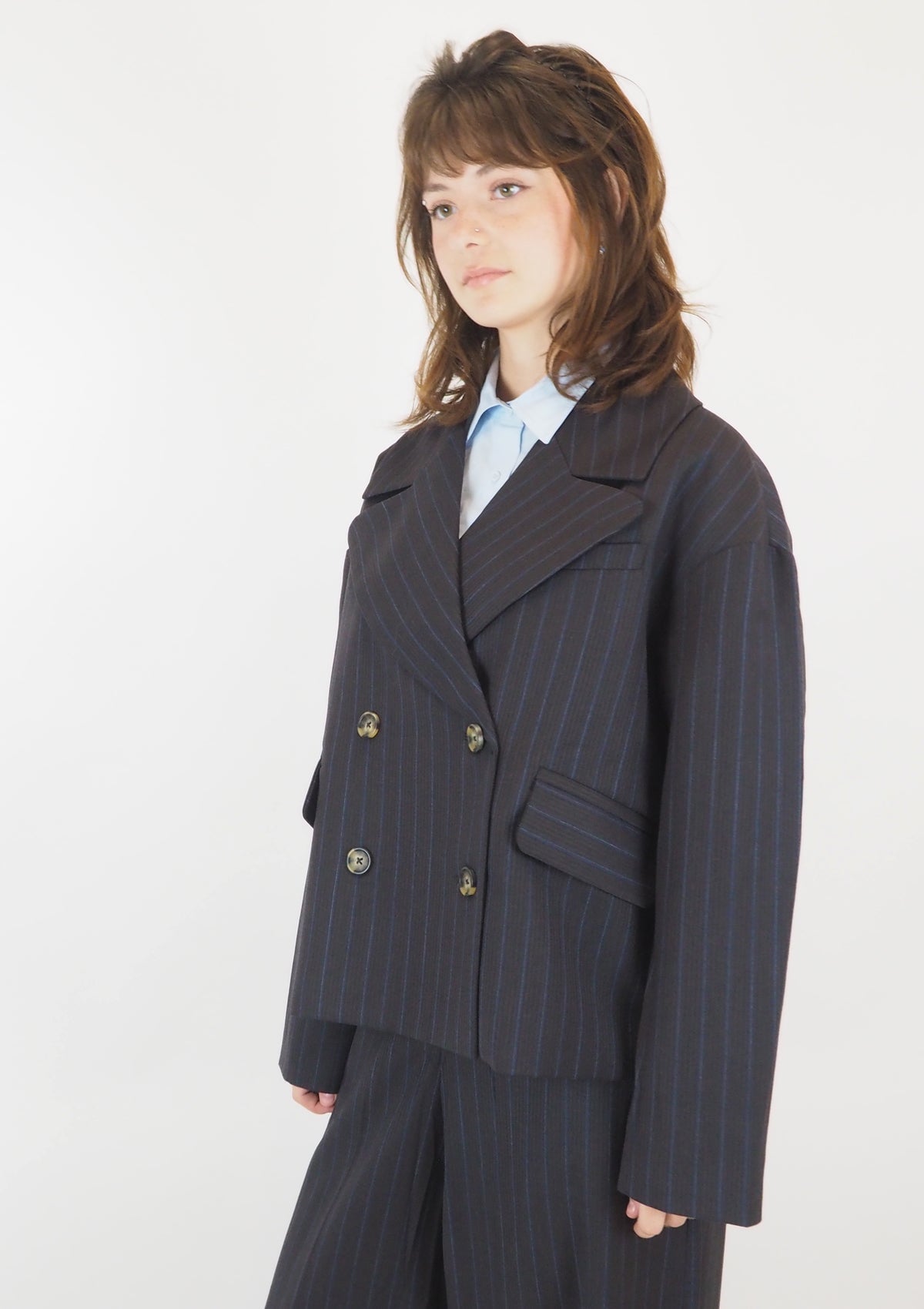 Damen Blazer in Nadelstreif aus reiner Schurwolle in Braun Damen Blazer Psophia 