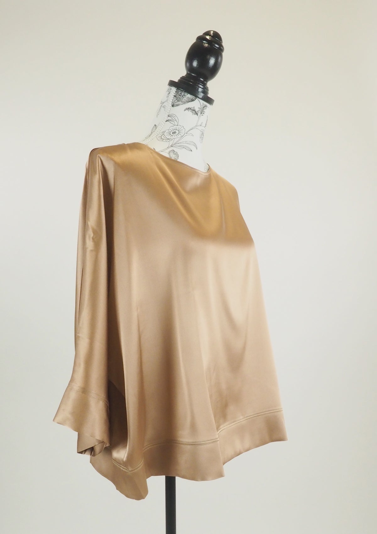 Damen Blusenshirt mit Fledermausärmel aus Seide in Caramel - Lauria Damen Bluse 24 Blooming 