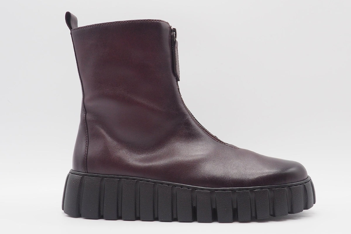 Damen Bootie aus Leder in Burgunder mit XL-Profilsohle- Plateau 3 cm Damen Boots & Booties Gabor 