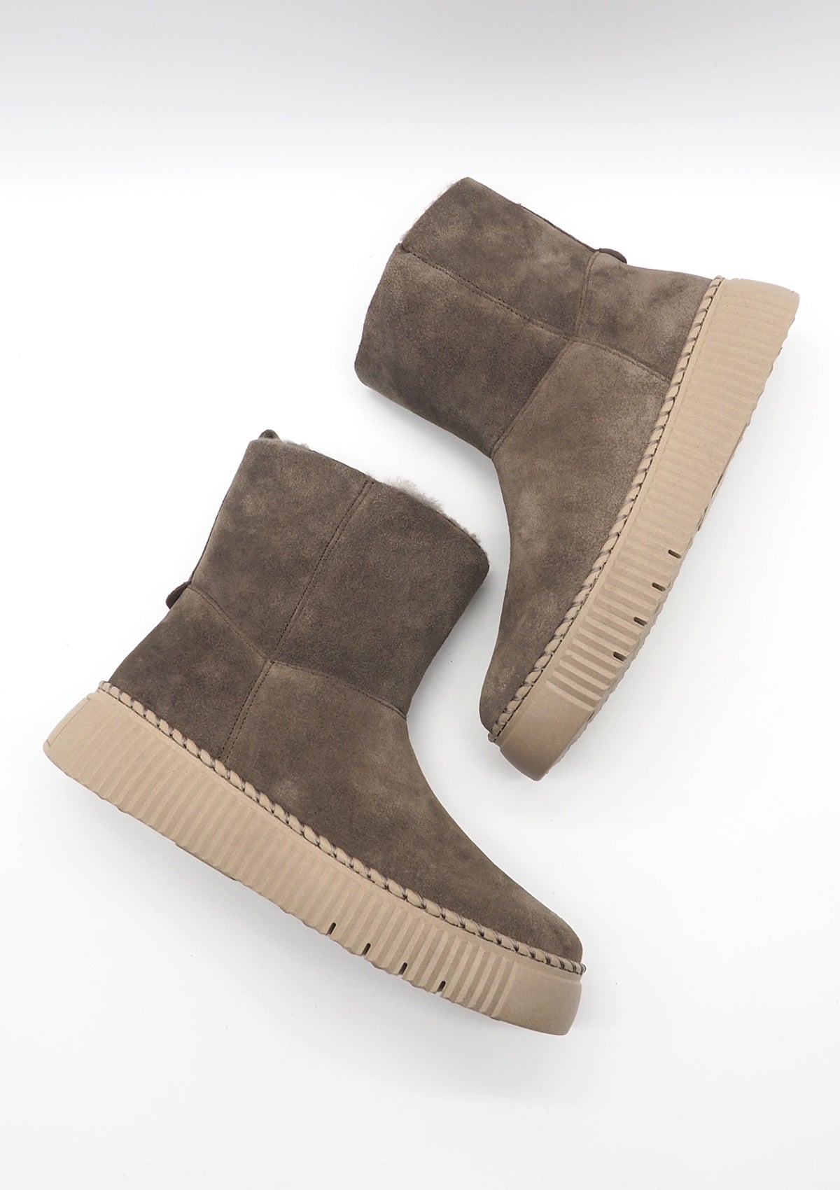 Damen Bootie aus Veloursleder in Dunkelbraun mit Lammfellfutter Damen Stiefeletten Gabor 