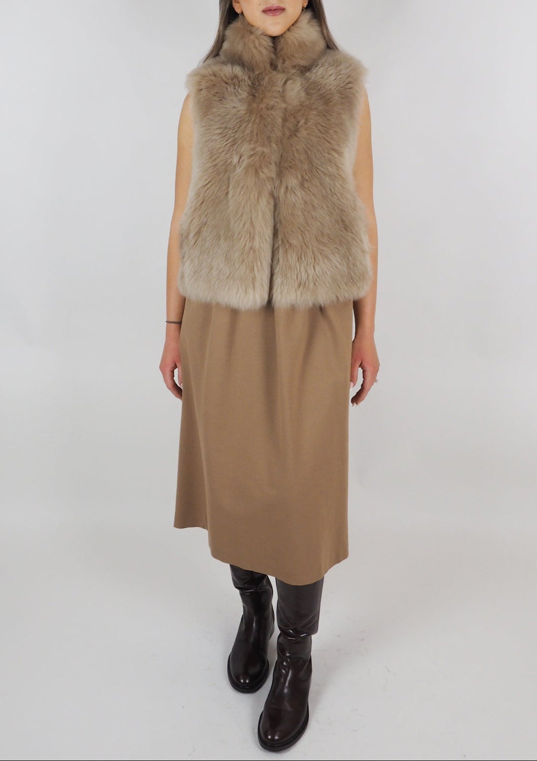 Damen Gilet aus Langhaar-Lammfell in Beige - "Ita" Damen Gilet Benedetta Novi 