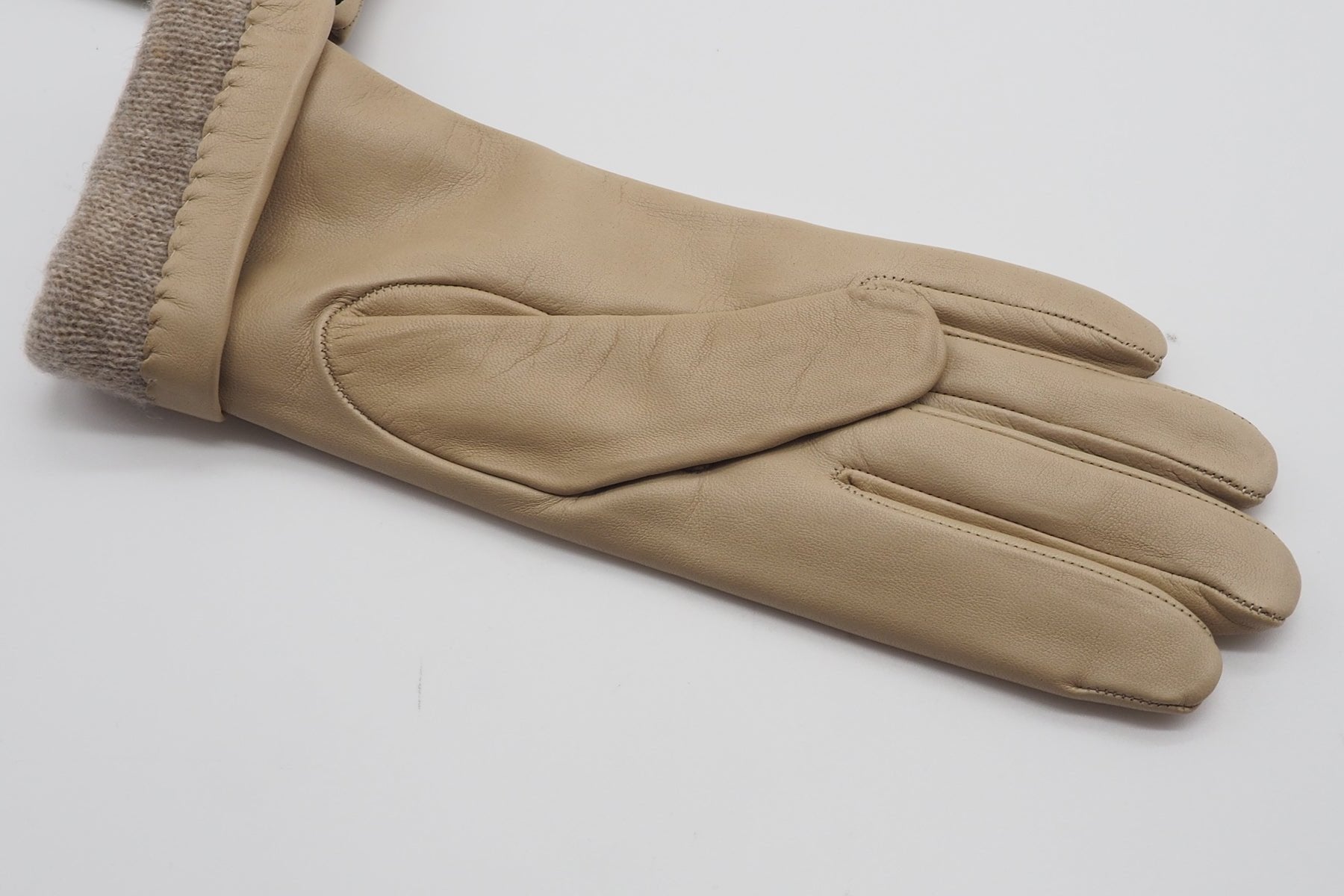 Damen Handschuhe aus feinem Leder in Sand - Innenfutter Kaschmir Damen Handschuhe C. Gloves 