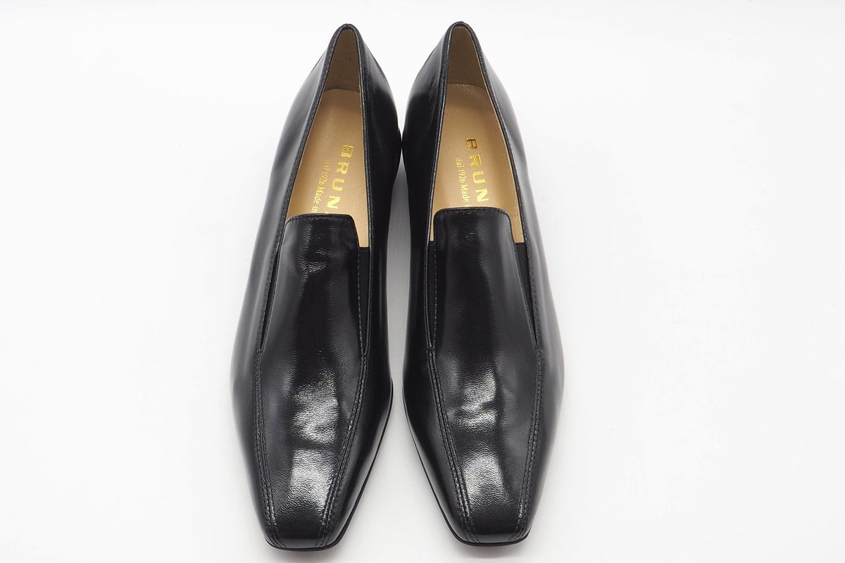 Damen Hochfrontpumps aus softem Glanzleder in Schwarz mit Gummisohle - 3cm Absatz Damen Pumps & Slings Brunate 