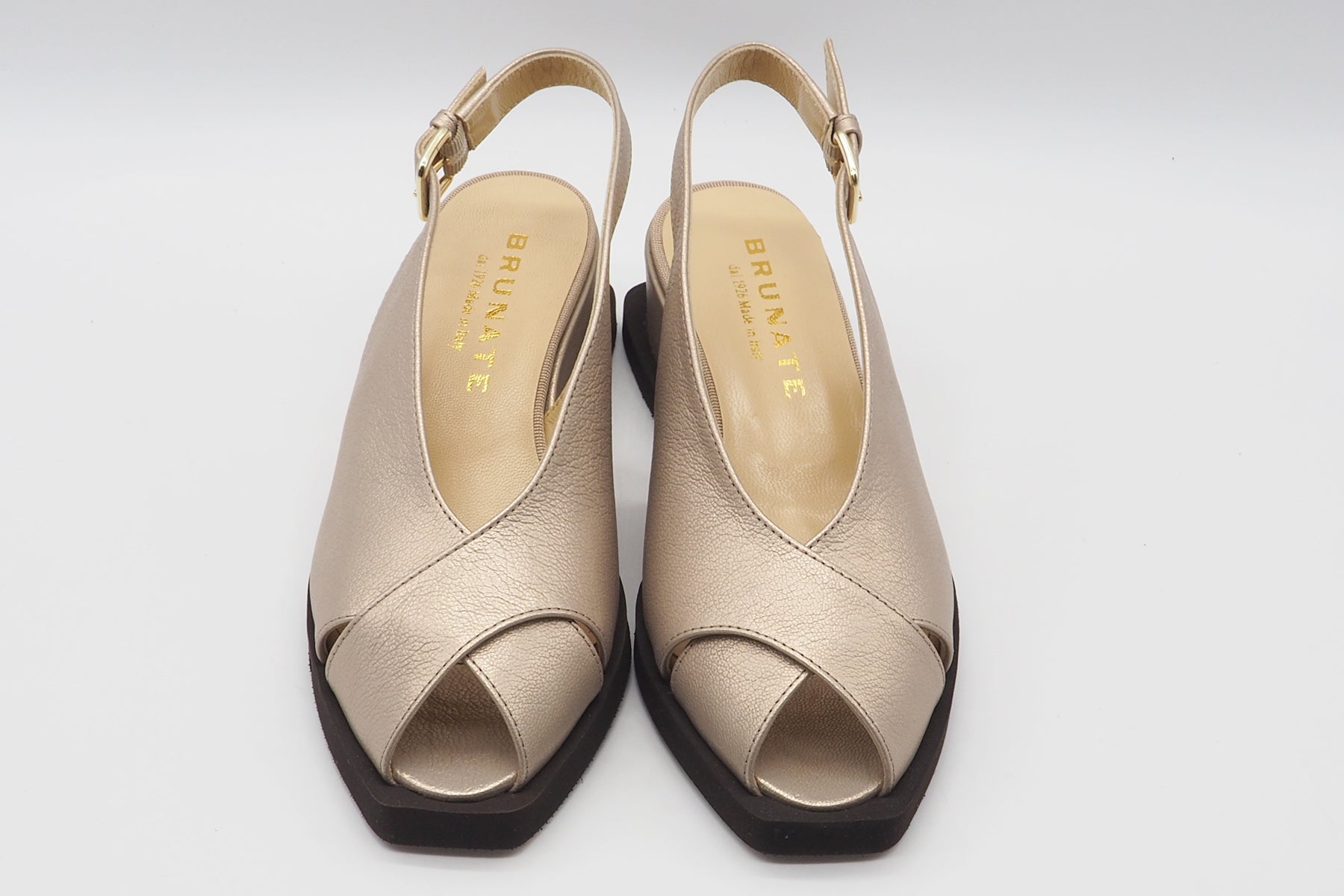 Damen Keilsandale aus Metallicleder in Gold - 4 cm Damen Sandale Brunate 