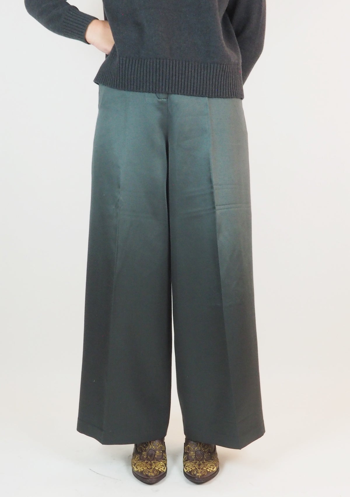 Damen Lange Faltenhose in Caviar Damen Hose Psophia 
