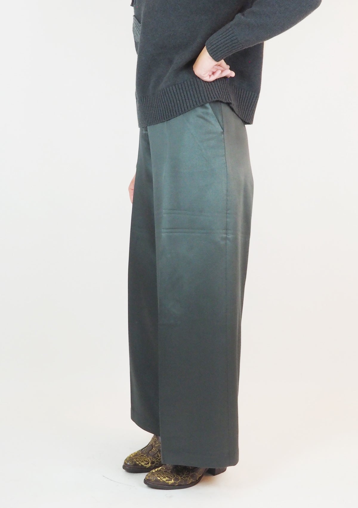 Damen Lange Faltenhose in Caviar Damen Hose Psophia 