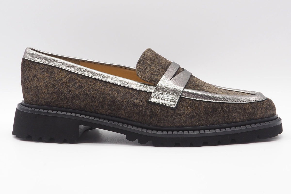 Damen Loafer aus geprätem Velourslederin Grautönen & Superleichtsohle Damen Loafers & Schnürer Brunate 