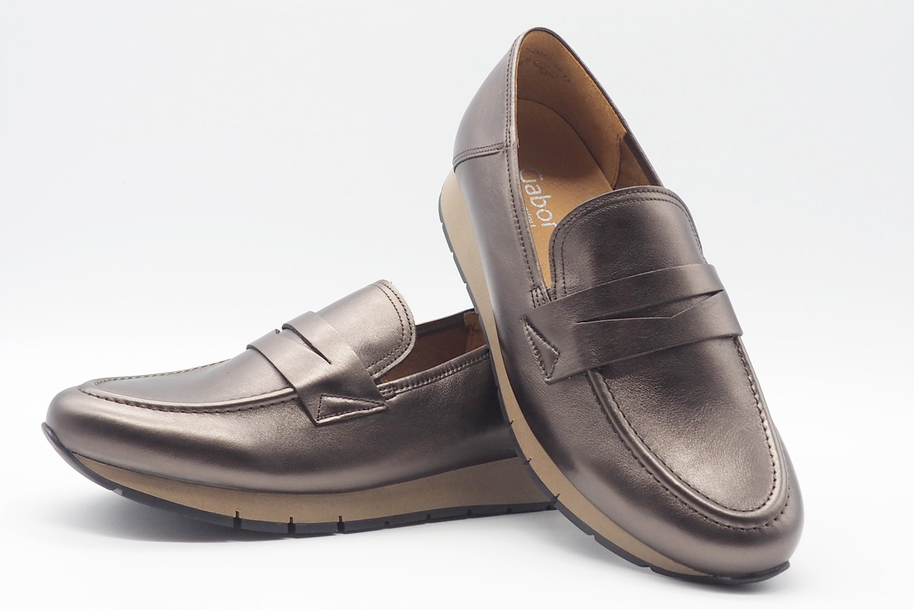 Damen Loafer aus Metallicleder in Bronze & sportiver Keilsohle Damen Loafers & Schnürer Gabor 