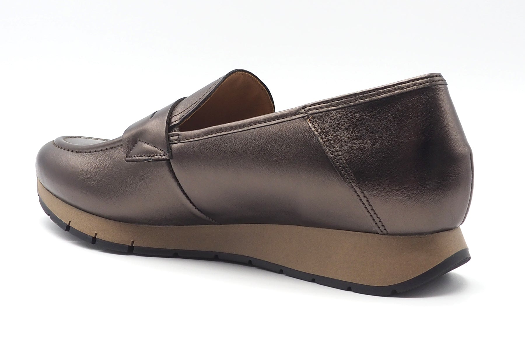 Damen Loafer aus Metallicleder in Bronze & sportiver Keilsohle Damen Loafers & Schnürer Gabor 