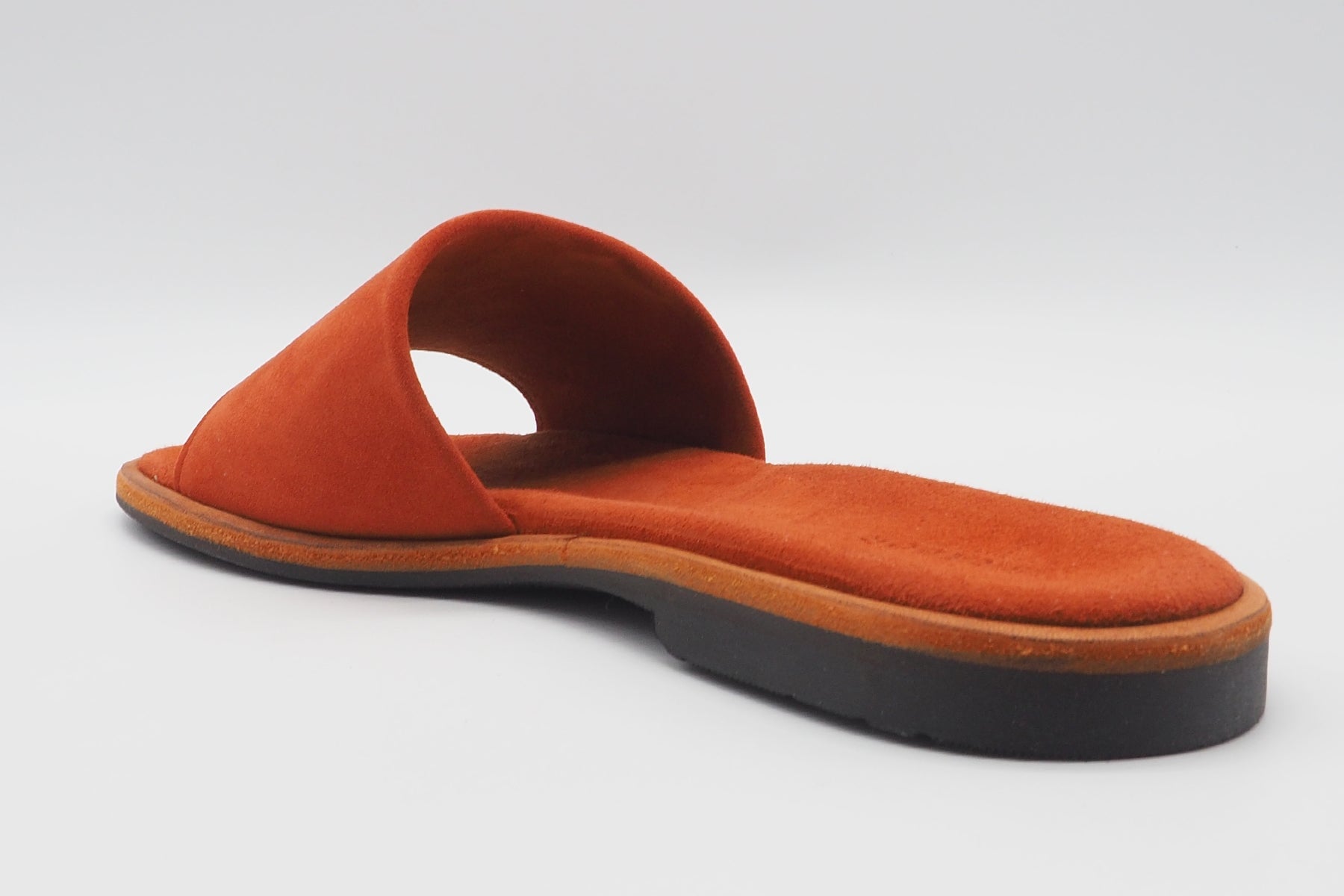 Damen Pantoffel aus Velours in Terracotta-Orange & weicher Sohle Damen Pantoffel Brador 