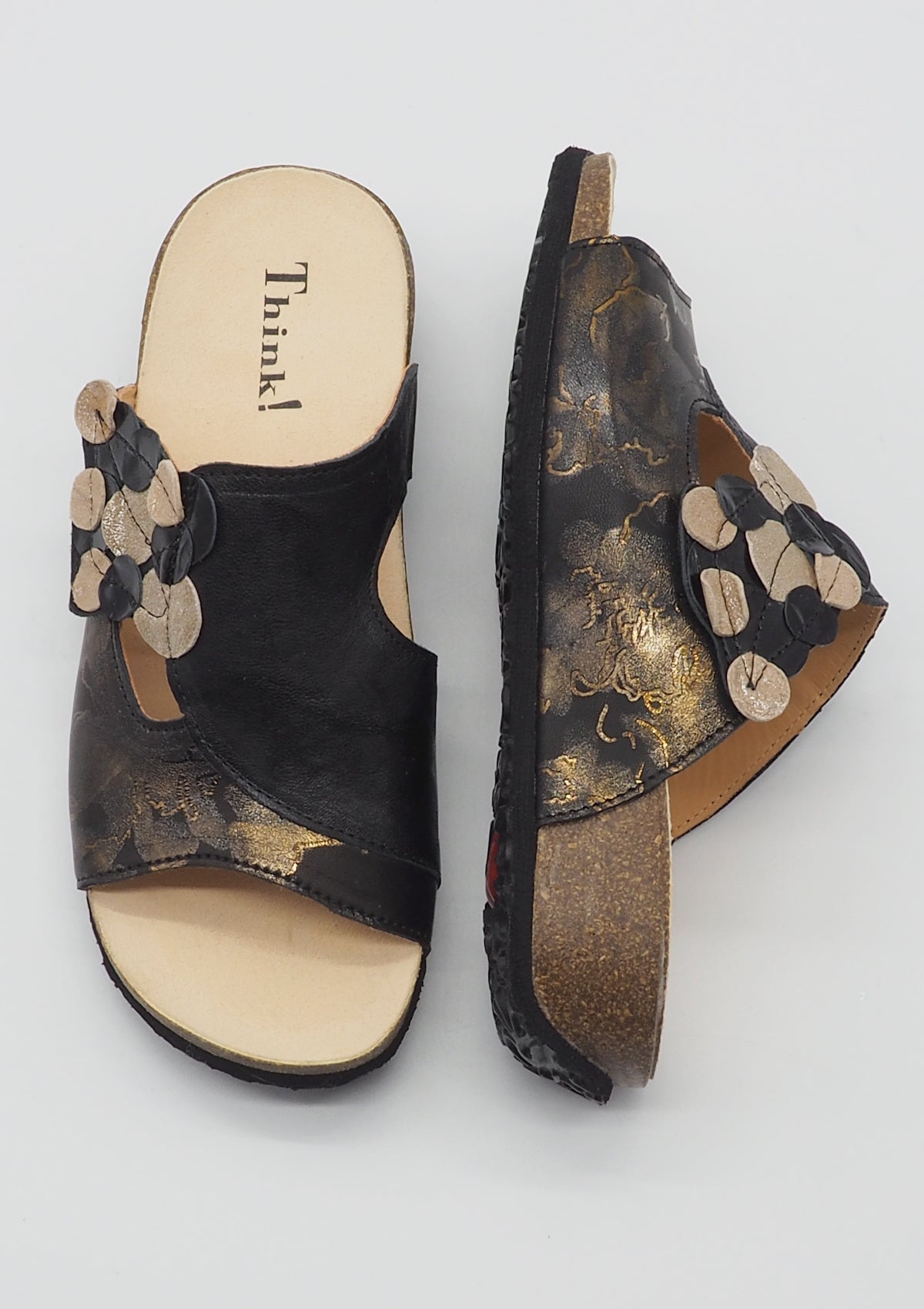 Damen Pantoffel "Mizzi" mit Naturfußbett aus Leder in Schwarz & Gold Damen Naturfußbett Think 