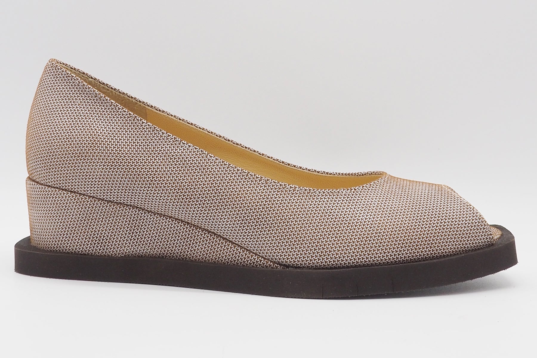 Damen Peep-Toe aus geprägtem Leder in Braun - 4 cm Keil Damen Sandale Brunate 