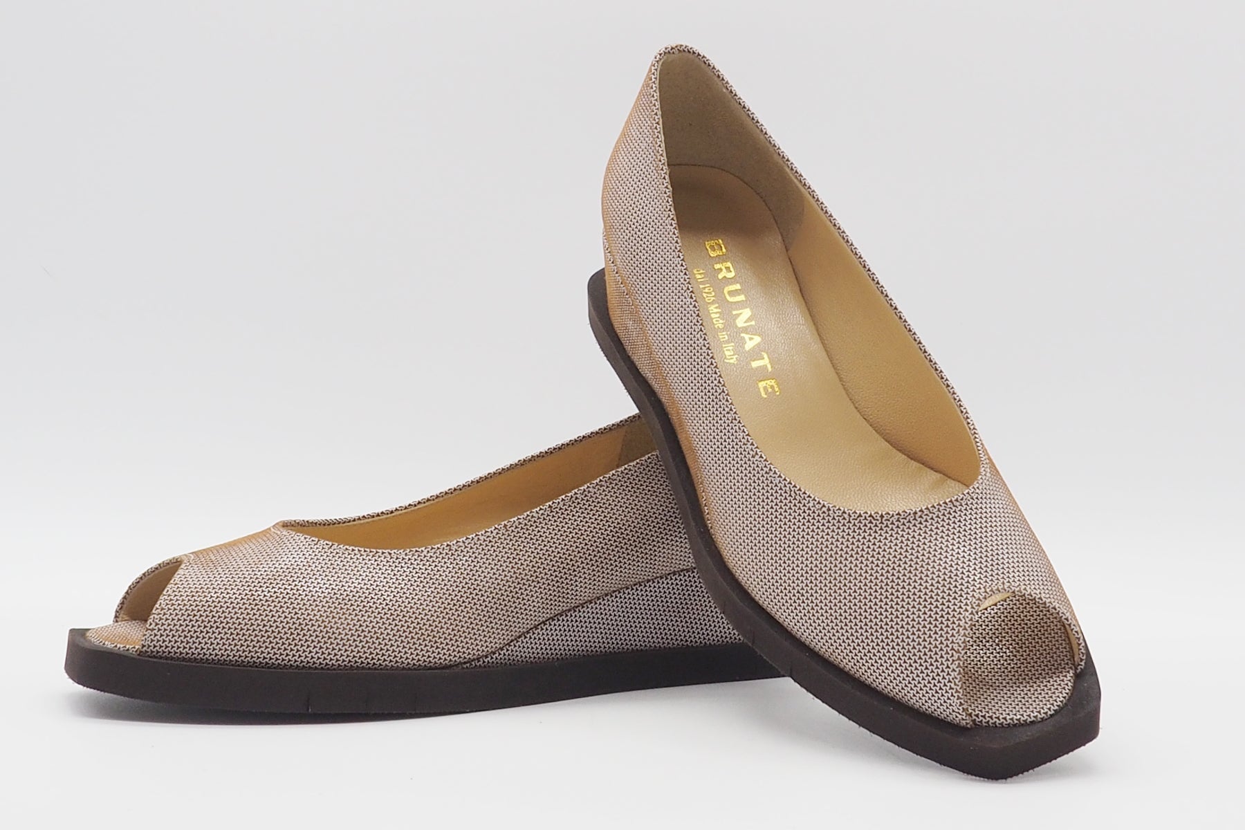 Damen Peep-Toe aus geprägtem Leder in Braun - 4 cm Keil Damen Sandale Brunate 