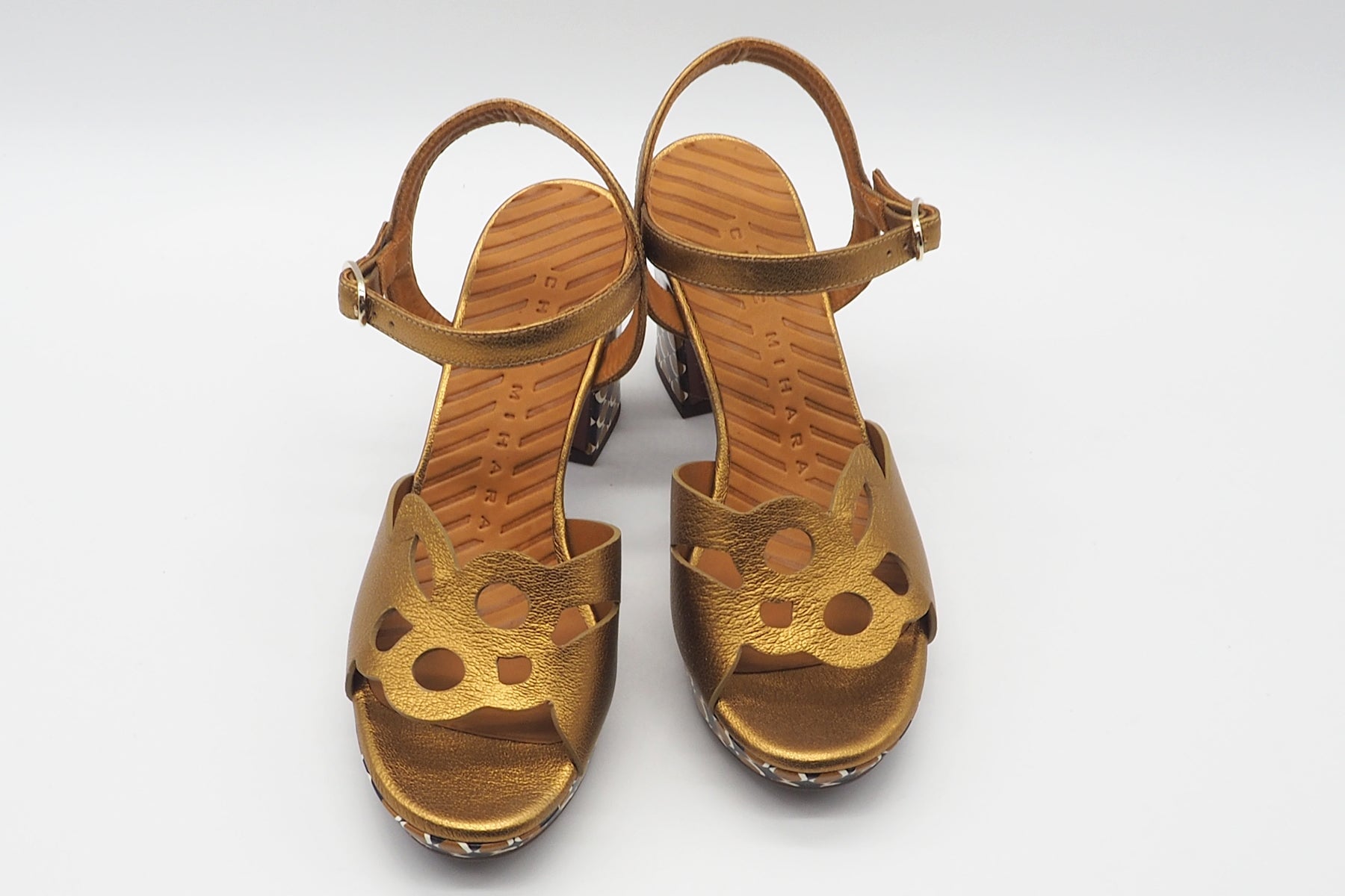 Damen Plateausandale in Bronce & graphischem Leder - 9 cm Absatz - Kemada Damen Sandalen Chie Mihara 