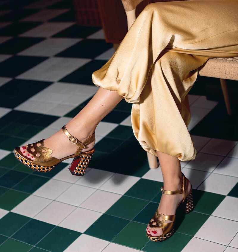 Damen Plateausandale in Bronce & graphischem Leder - 9 cm Absatz - Kemada Damen Sandalen Chie Mihara 
