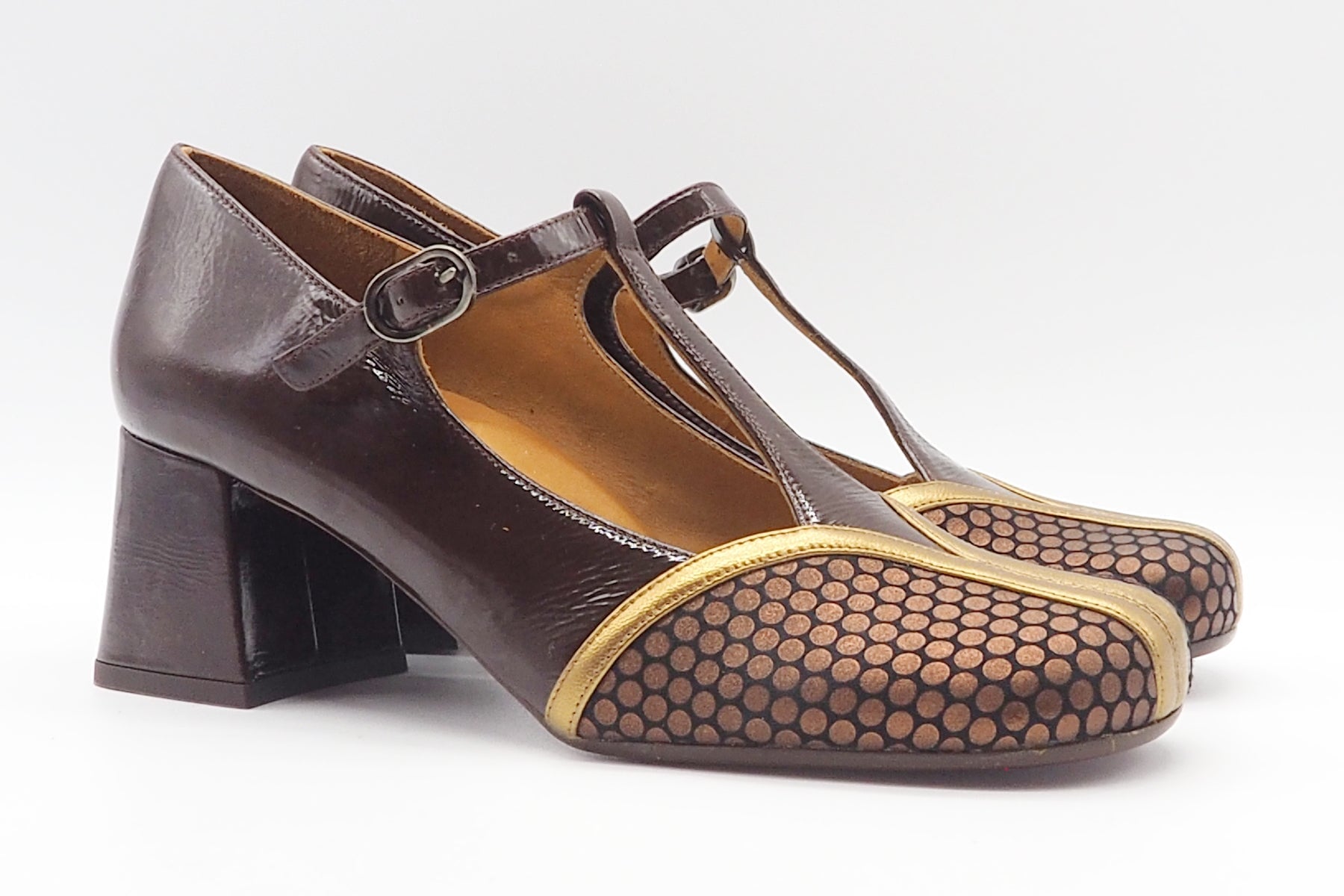 Damen Pumps mit T-Spange in Braun & Metalliceffekten in Bronze - Molma - 6 cm Damen Pumps & Slings Chie Mihara 