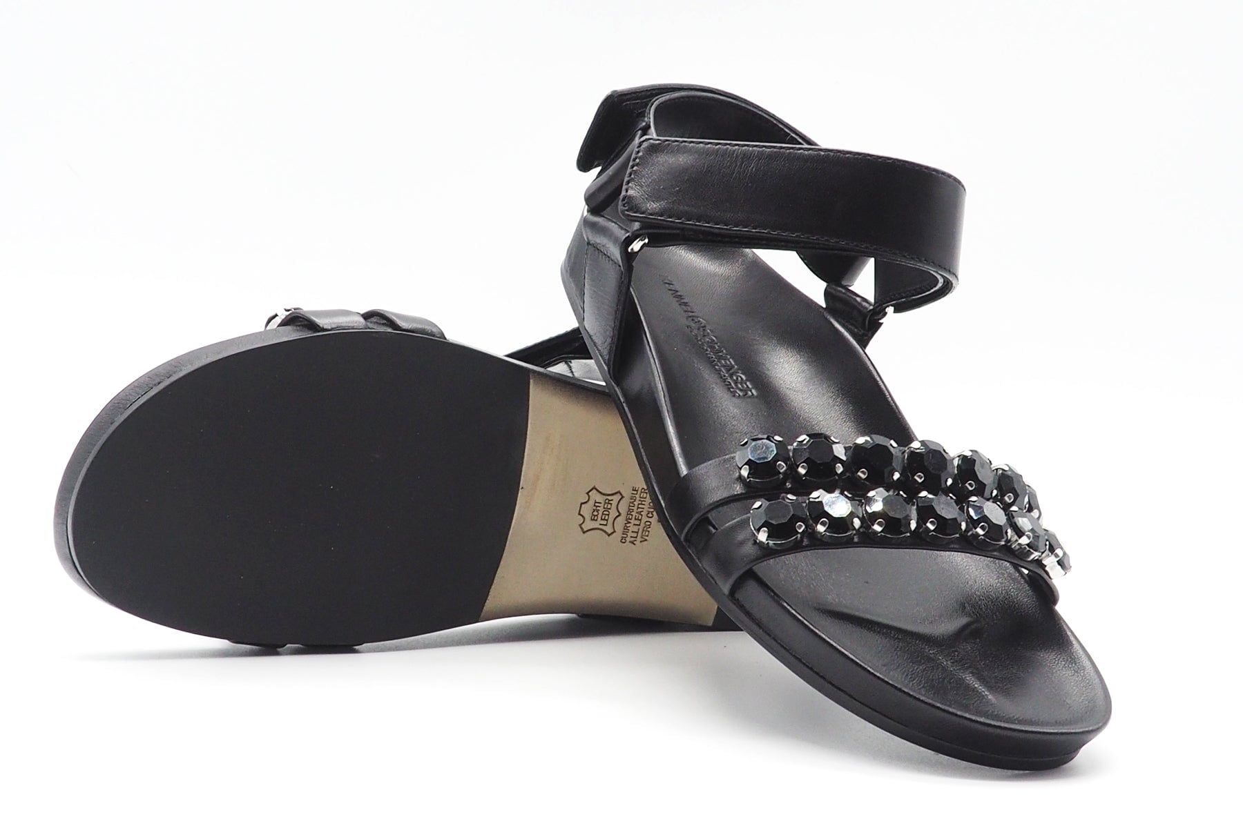 Damen Sandale aus Leder in Schwarz mit Tieffussbett & Strasssteinen Damen Sandalen Kennel & Schmenger 