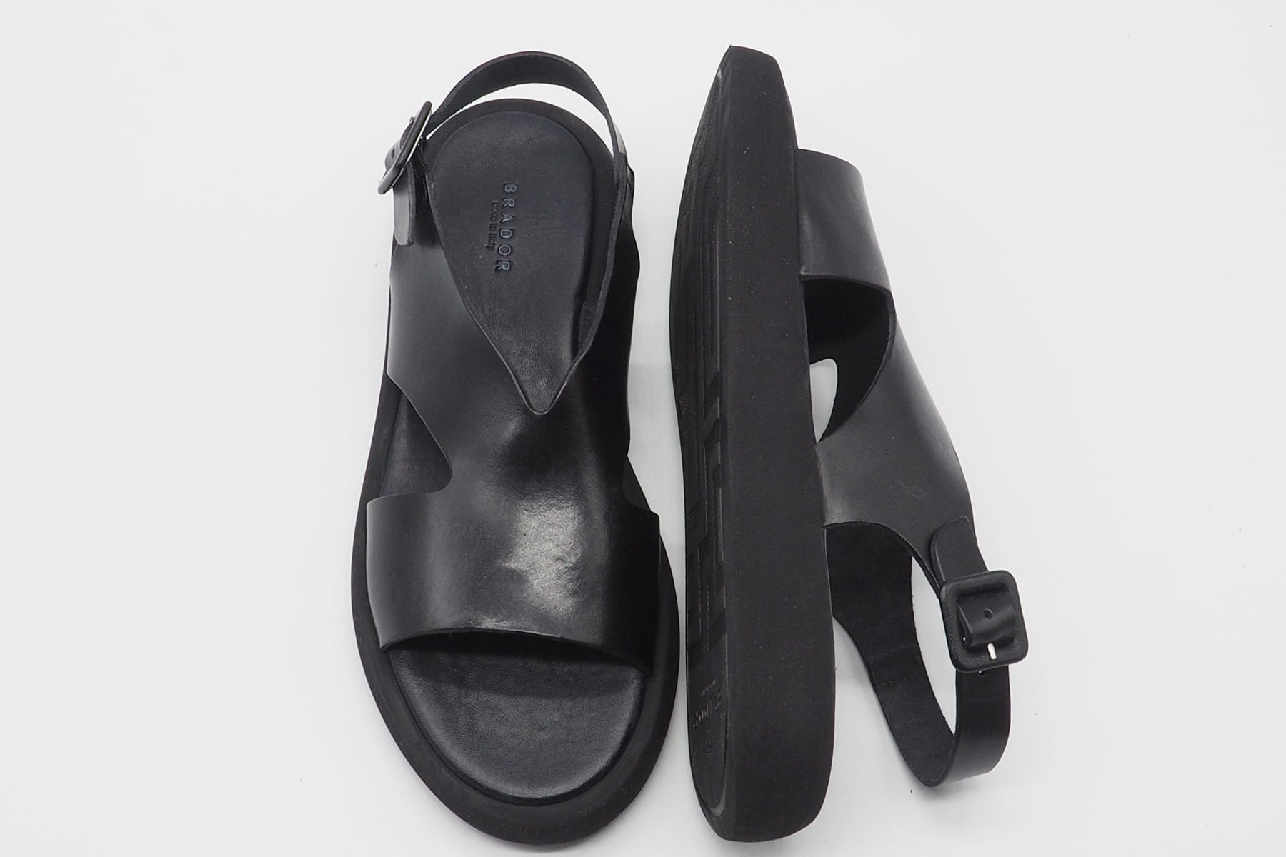 Damen Sandale aus Naturleder in Schwarz auf Leichtsohle - Hand gemacht Damen Sandalen Brador 