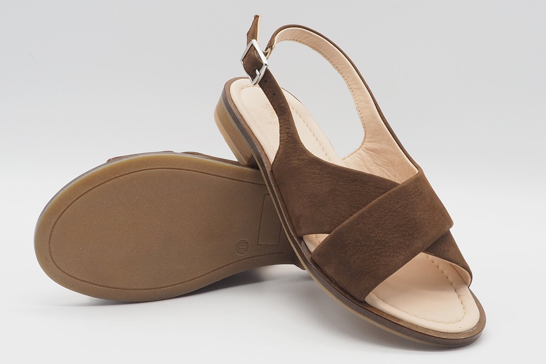 Damen Sandale aus softem Nubukleder in Braun - 1,5 cm Absatz Damen Sandalen Werner 