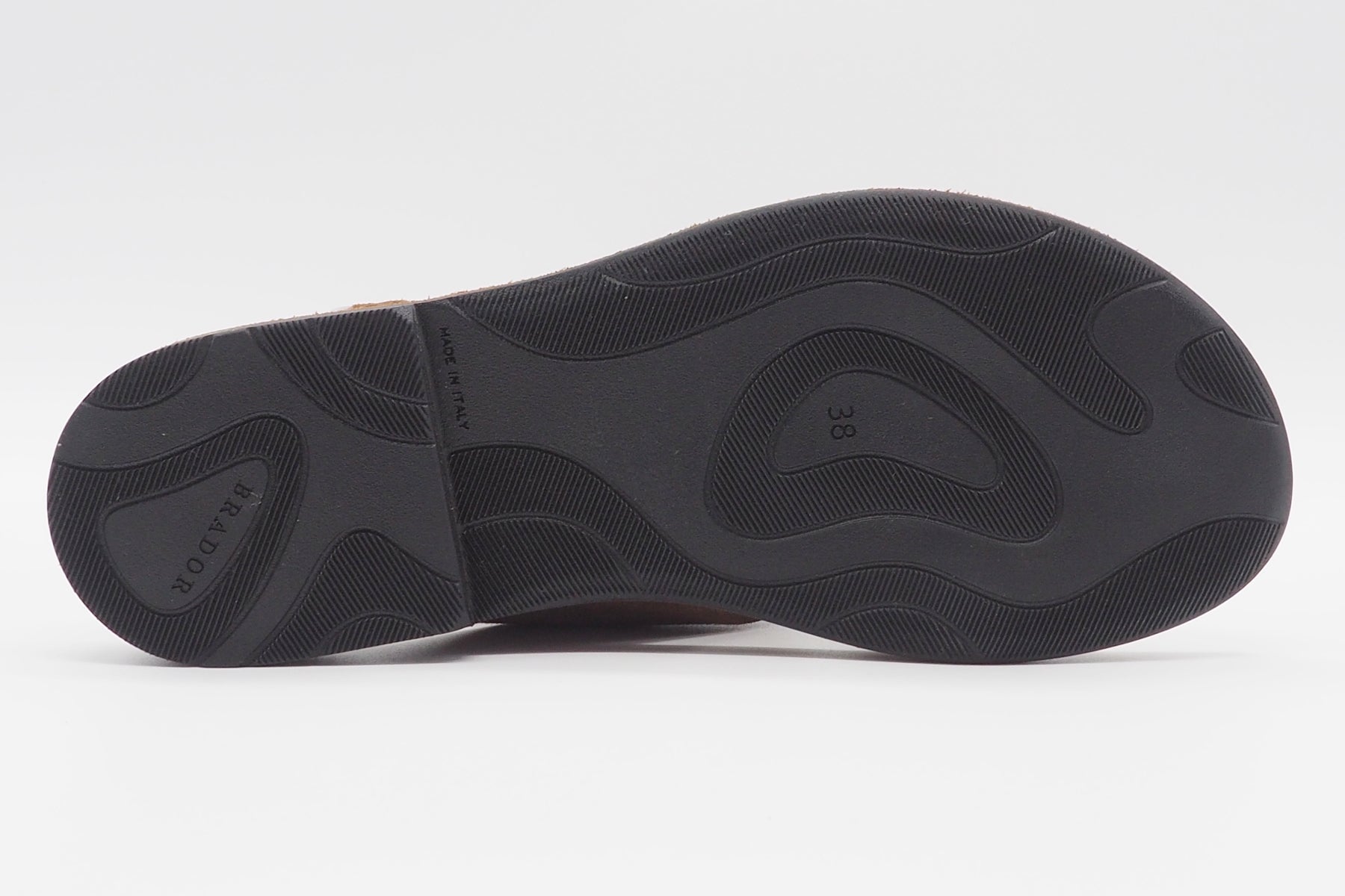 Damen Sandale mit Kreuzbandage aus Velours in Braun mit weicher Sohle Damen Sandalen Brador 