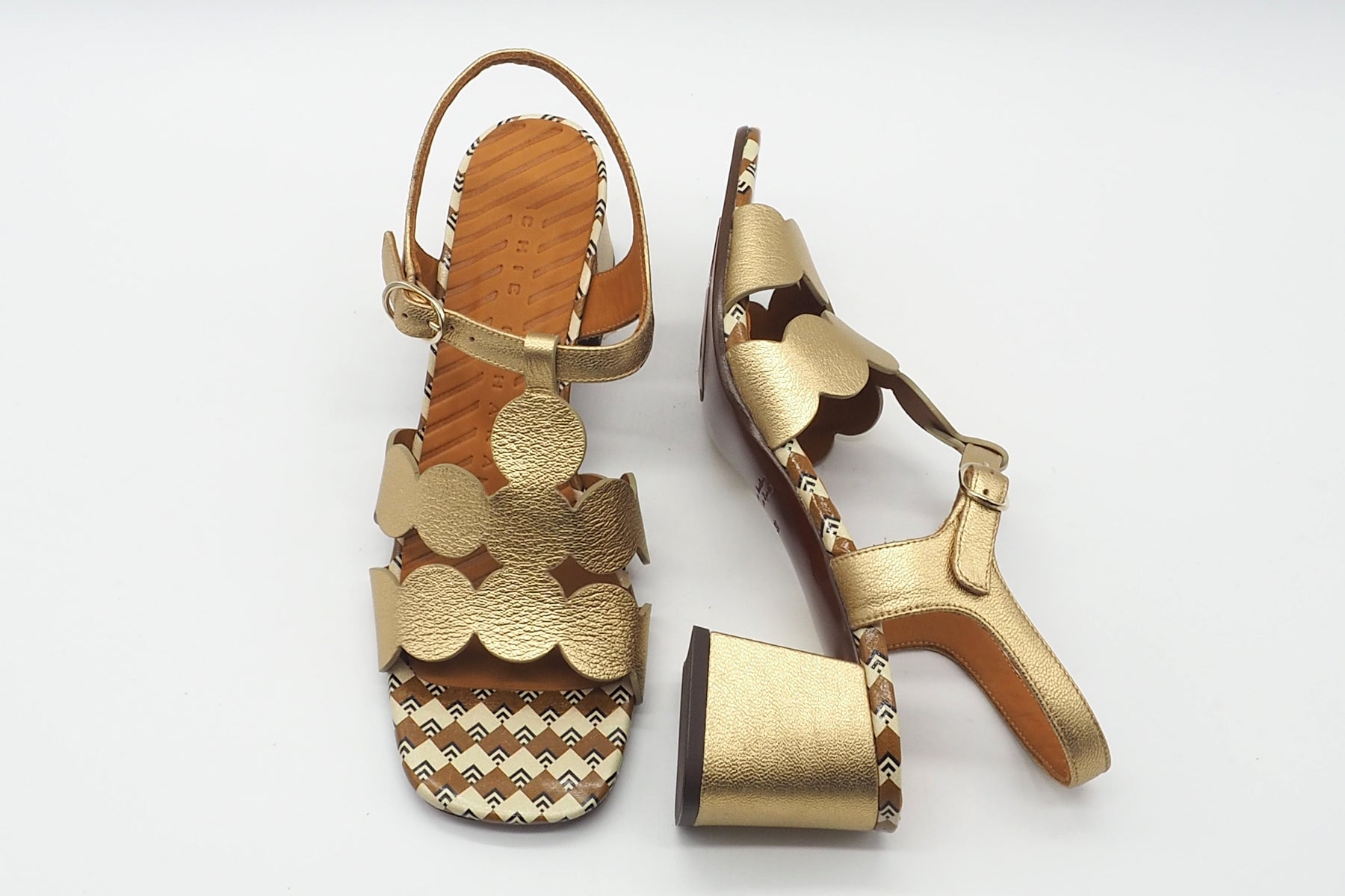 Damen Sandale mit T-Spange aus Leder Gold - Linaza Damen Sandalen Chie Mihara 
