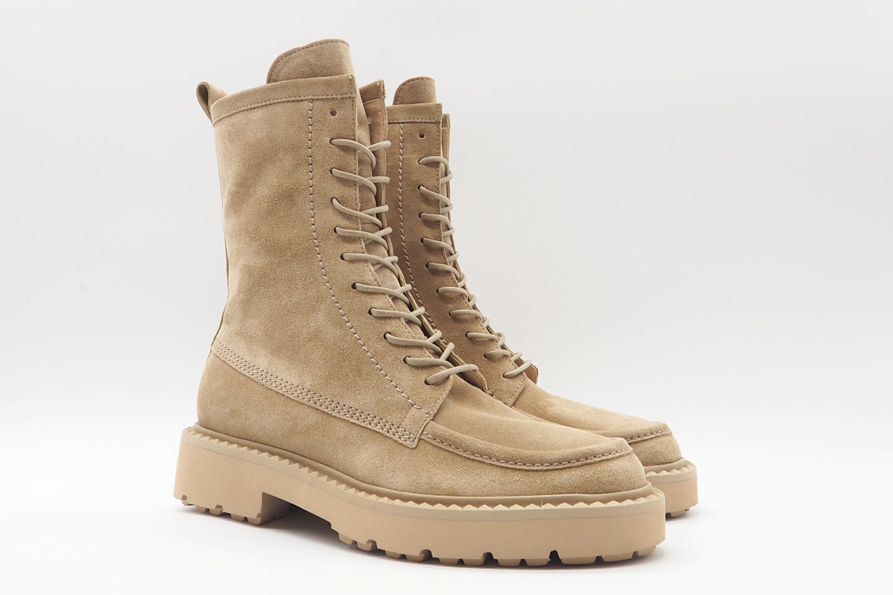 Damen Schnürboot aus Veloursleder in Camel & Profilsohle Damen Schnürboots Kennel & Schmenger 