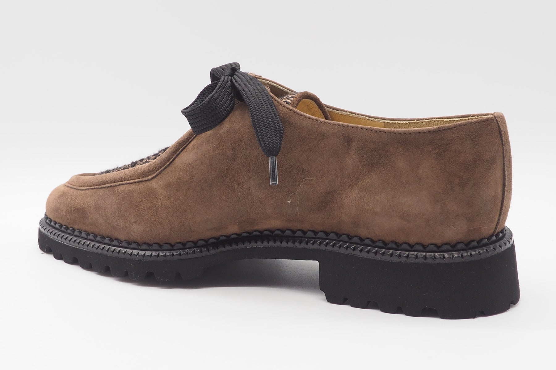 Damen Schnürer aus Veloursleder in Braun & Superleichtsohle Damen Loafers & Schnürer Brunate 