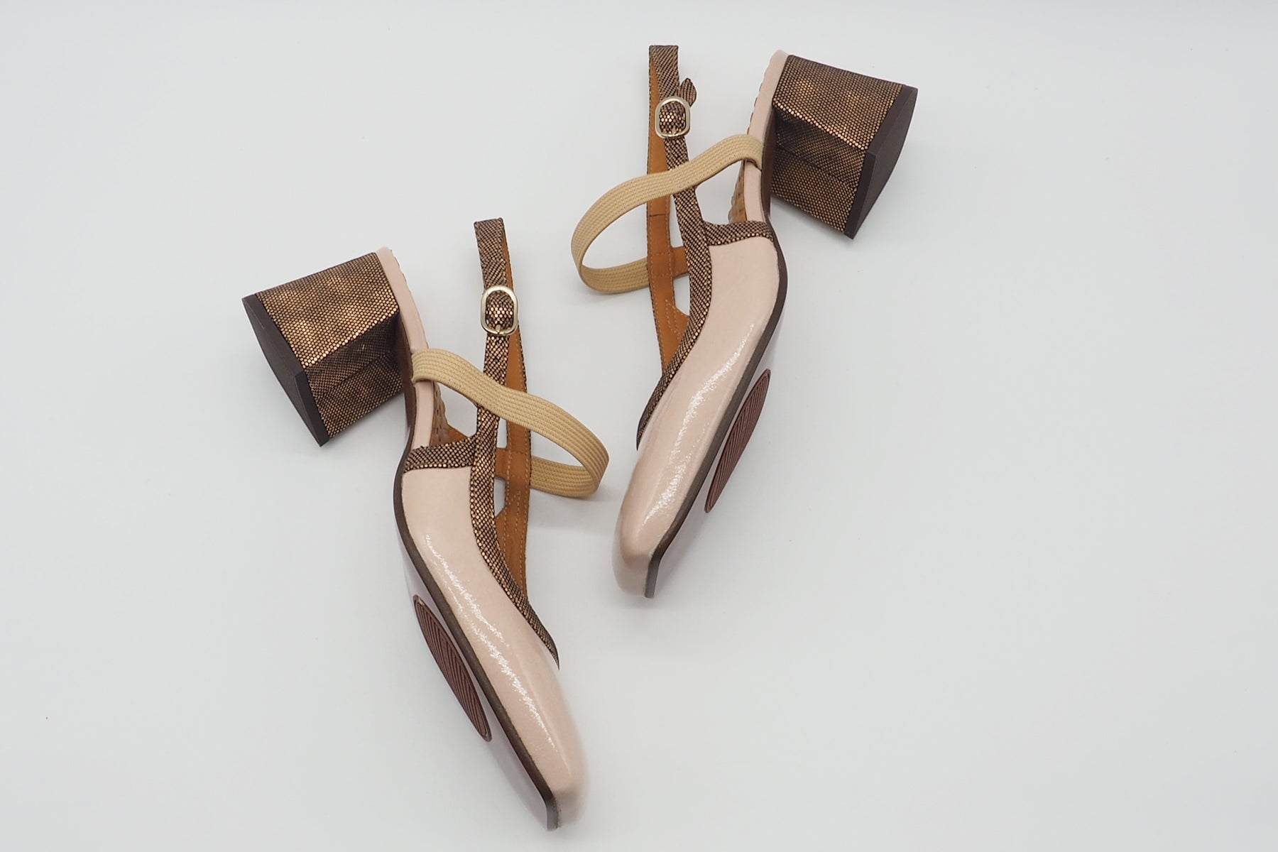 Damen Sling mit Ristriemen aus Lackleder in Rosé & Bronce - Absatz 6 cm Damen Pumps & Slings Chie Mihara 