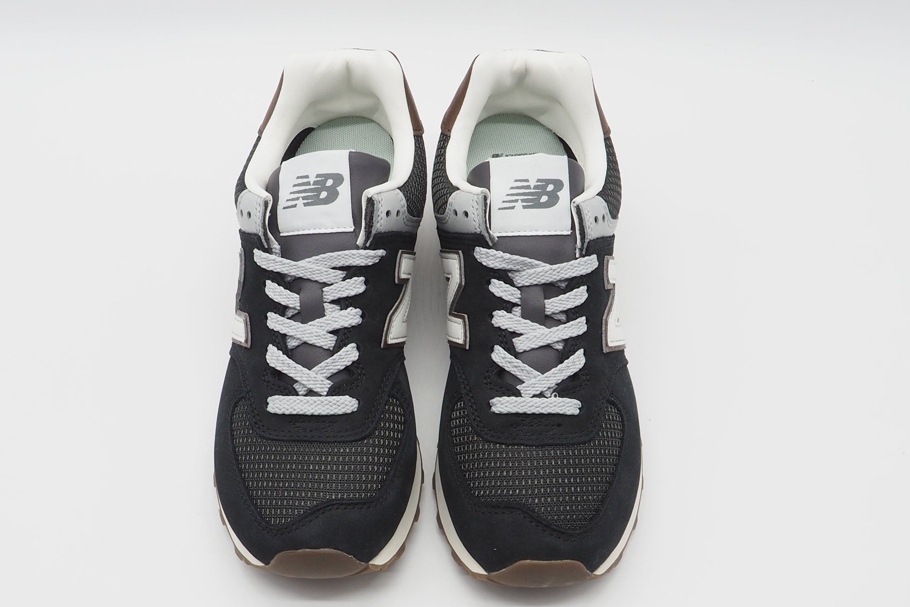 Damen Sneaker 574 in aus Nubukleder & Mesh in Schwarz & Grau Damen Sneaker New Balance 