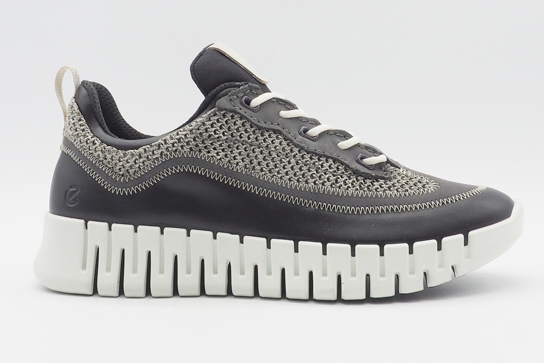 Damen Sneaker aus Leder & Strick in Grau/Schwarz - Gruuv Damen Sneaker Ecco 