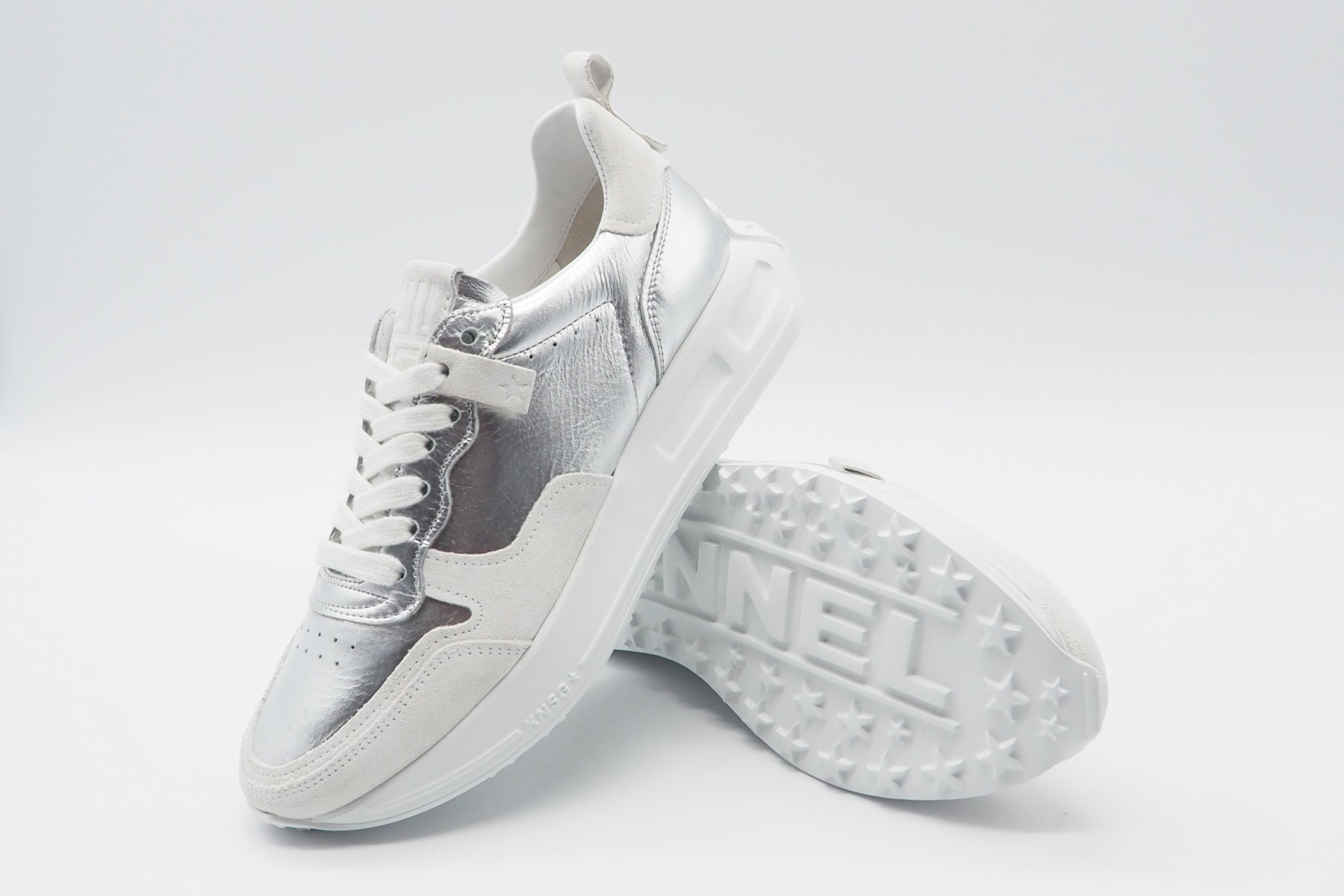 Damen Sneaker aus Metallicleder in Silber - Race Damen Sneaker Kennel & Schmenger 