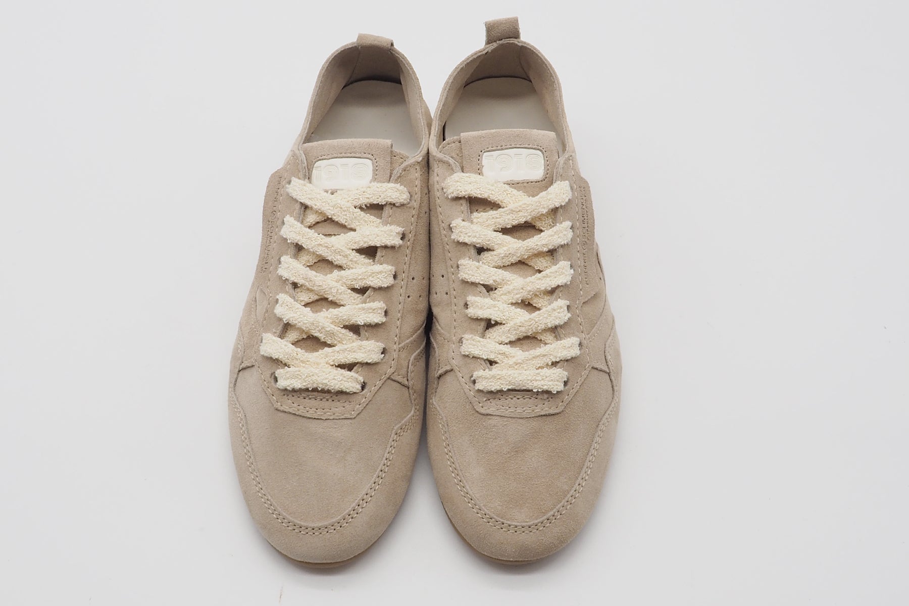 Damen Sneaker aus softem Veloursleder in Sand mit dünner Sohle Damen Sneaker Kennel & Schmenger 