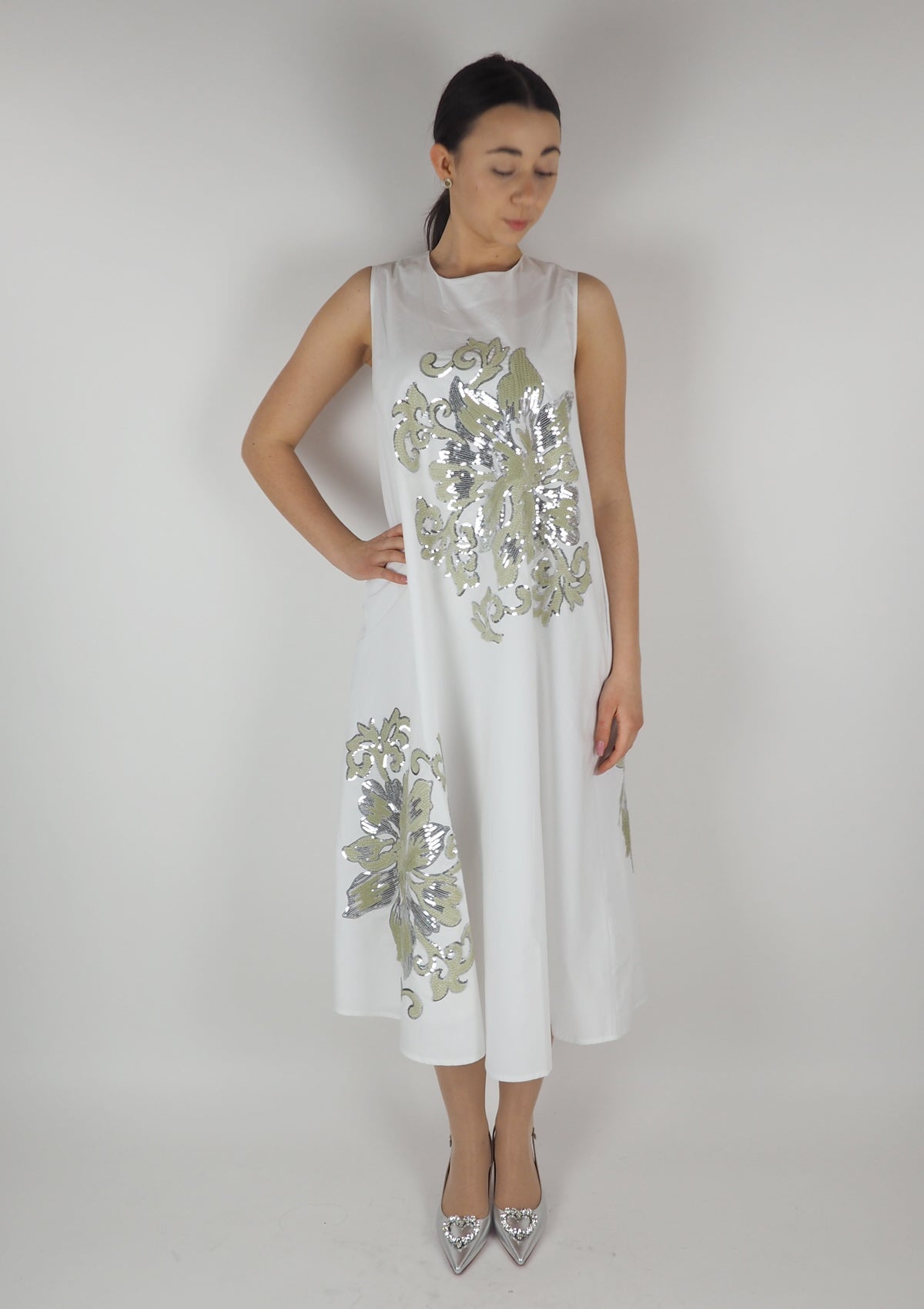 Damen Sommerkleid in Weiß mit Blütenstickerei Damen Kleid Psophia 