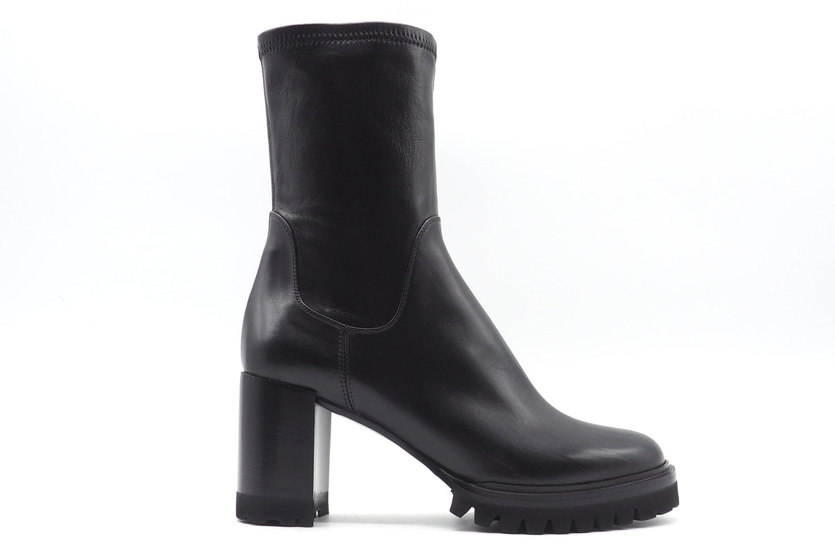 Damen Stiefelette aus Lederstretch in Schwarz mit Profilsohle - 7 cm Absatz Damen Stiefeletten Truman´s 