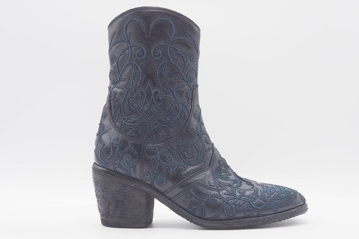 Damen Stiefelette im Westernstil in Blau - Glanz bestickt - 6cm Absatz - Hand gefertigt Damen Stiefeletten Fauzian Jeunesse 