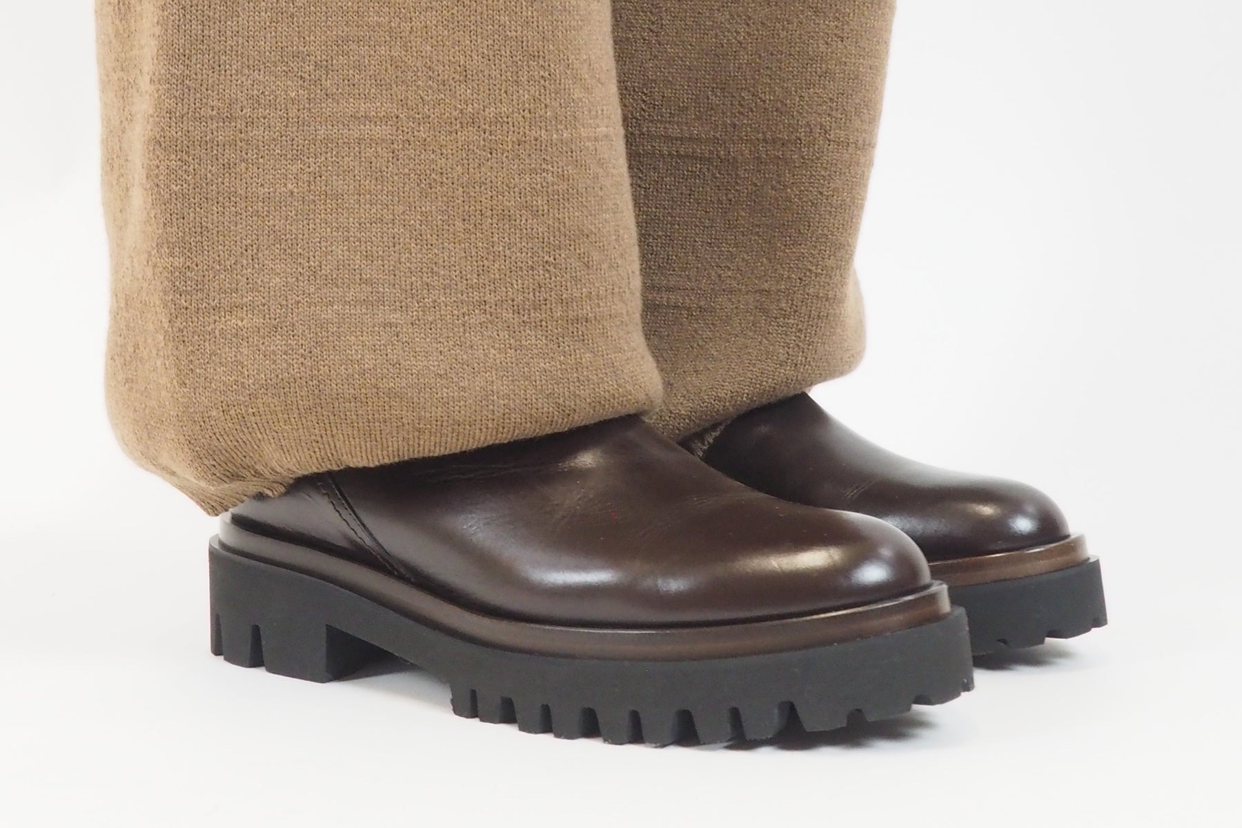 Damen Stiefeletten aus Lederstretch in Dunkelbraun & Profilsohle Damen Stiefeletten Truman´s 